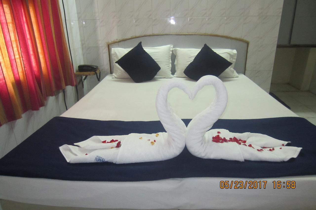 Hotel Sree Vaibhav Residency Tirupati Exterior foto