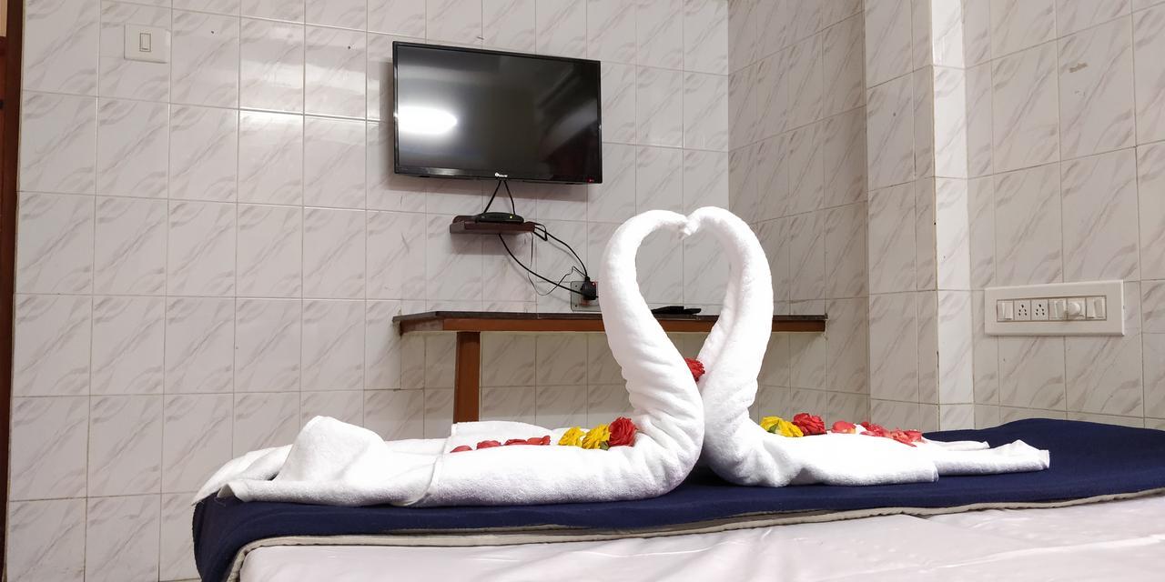 Hotel Sree Vaibhav Residency Tirupati Exterior foto